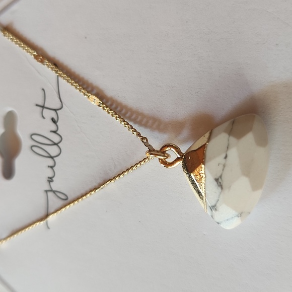 🆕️ Juilliet Howlite Necklace NWOT - Picture 2 of 3